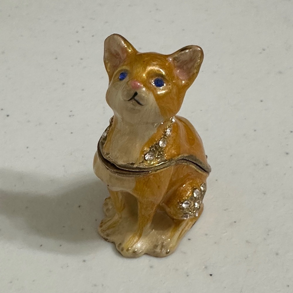 Enamel Rhinestone Cat Trinket Box Magnetic Hinged Miniature Figurine Tabby 2"